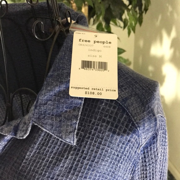 FREE PEOPLE INDIGO HIGH LOW SHIRT NWT - Picture 3 of 4